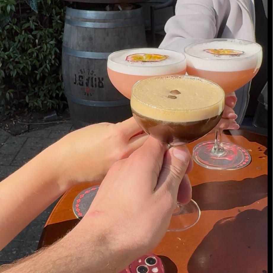 SIPS & PUBS - PUB TOUR (only drinks)